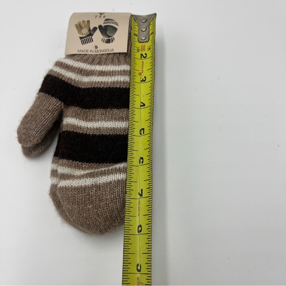 Kids sheep wool mittens, gift for kids, under $15, cozy winter gift for Xmas - Picture 3 of 9